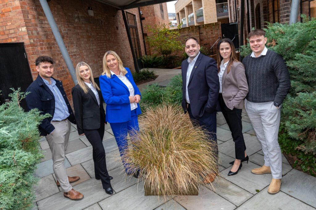 Pineapple Recruitment Worcester